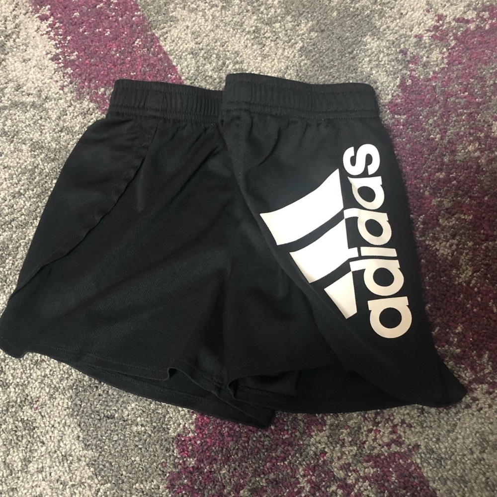 ADIDAS | shorts | M |